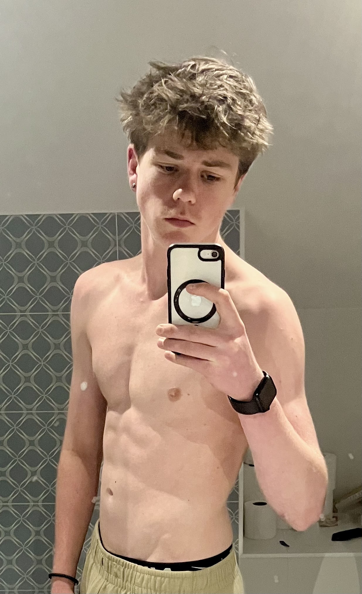 Profil de Theoden, 19 ans, TS Luxembourg à Burden